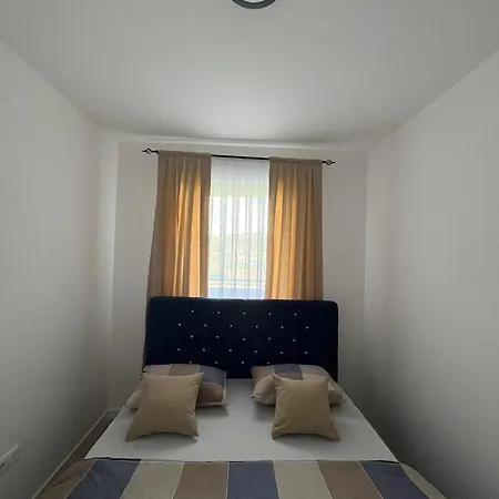 Sanja Apartment *